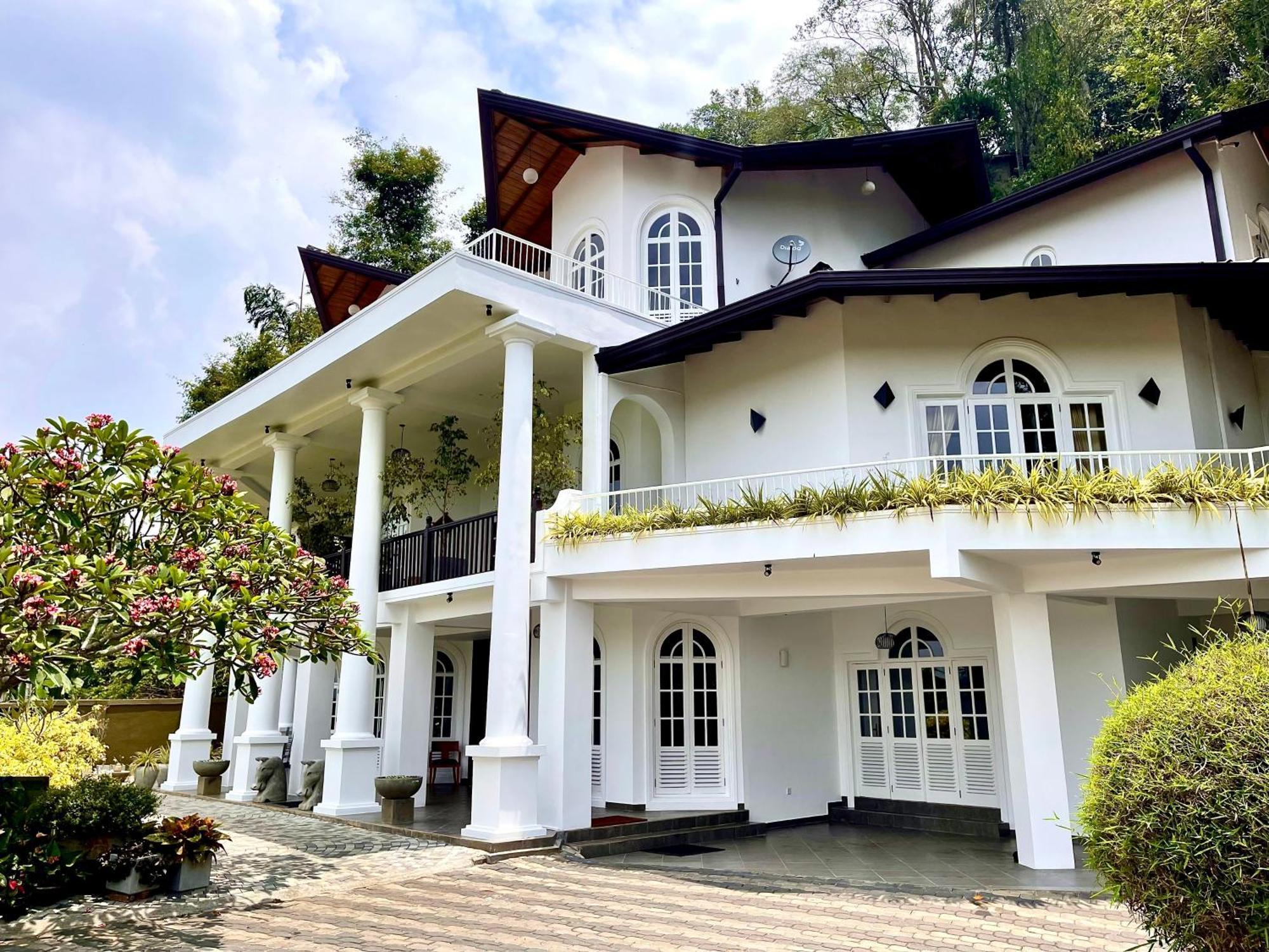 Samindra Villa Kandy Exteriör bild