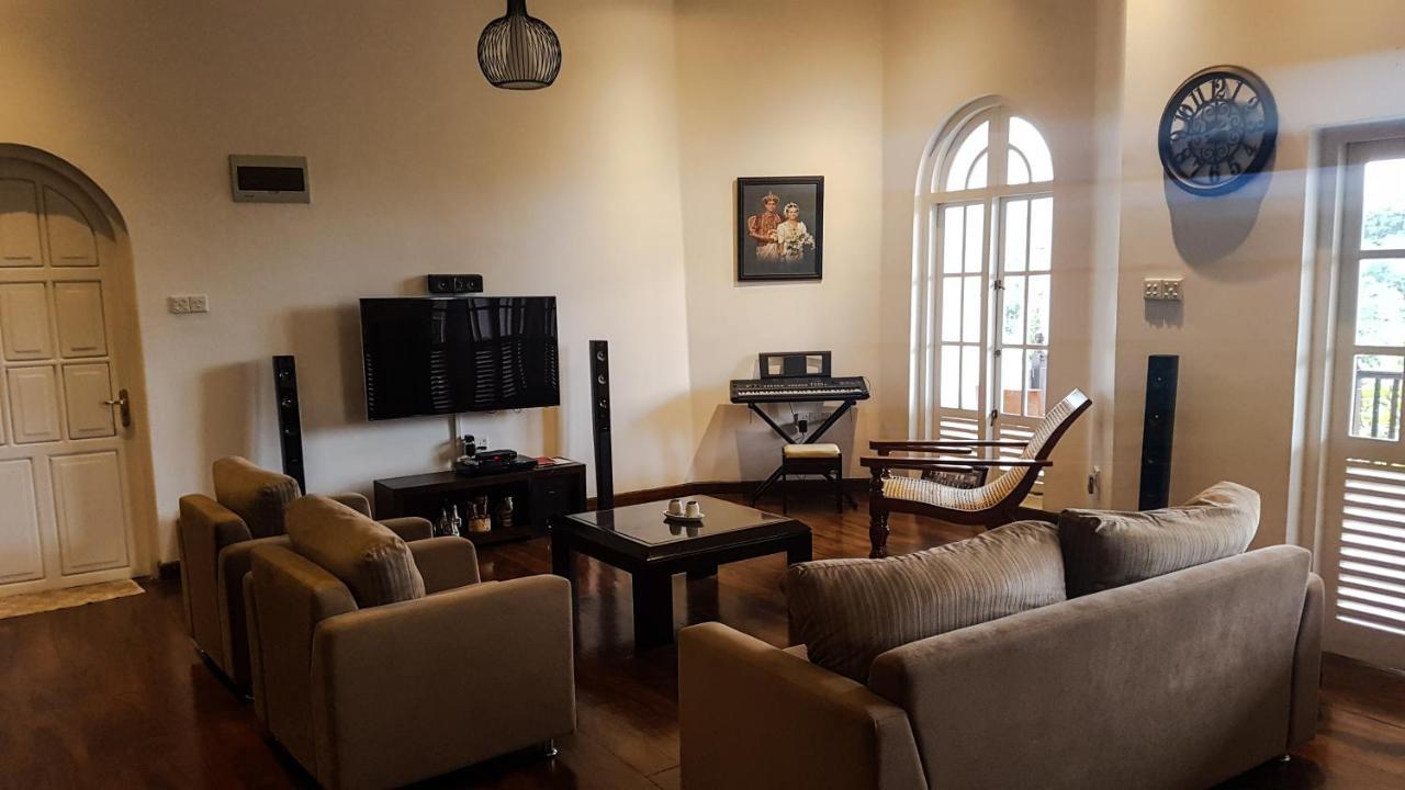 Samindra Villa Kandy Exteriör bild