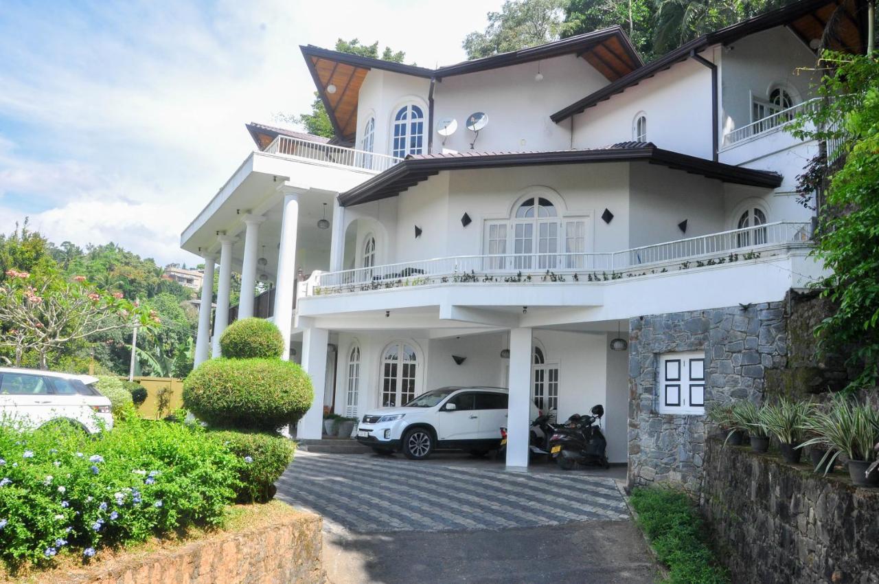 Samindra Villa Kandy Exteriör bild