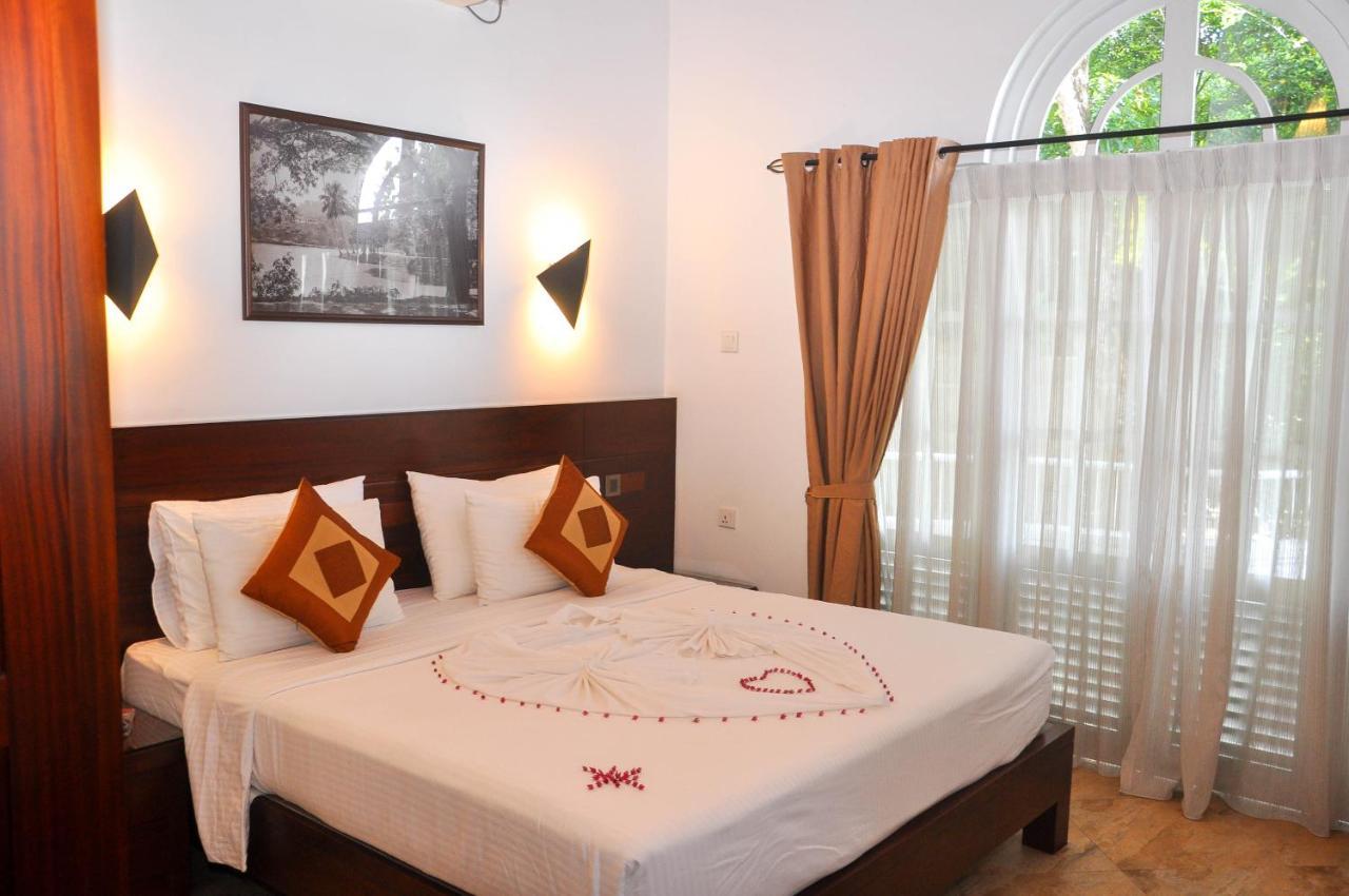 Samindra Villa Kandy Exteriör bild
